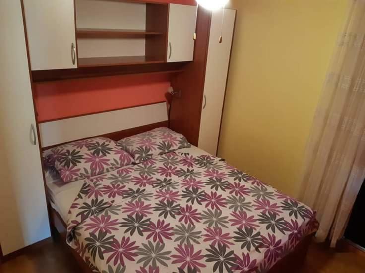 Apartmani Katica Vir Zewnętrze zdjęcie