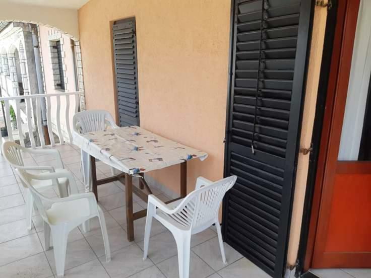 Apartmani Katica Vir Zewnętrze zdjęcie